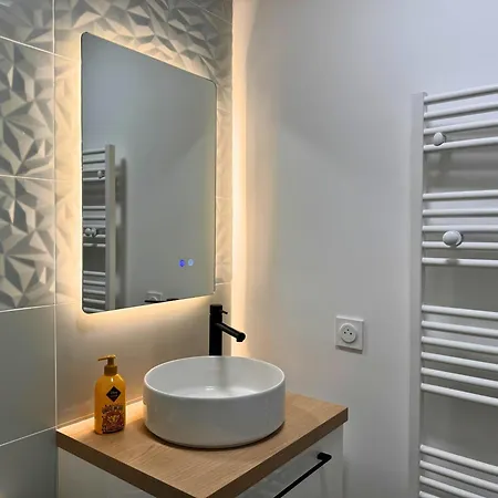 Aux Berges Du Roi Lion